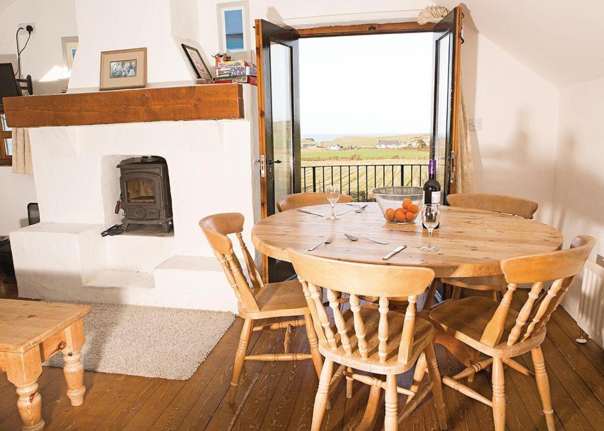 Ballylinny Holiday Cottages Бушмілс Екстер'єр фото