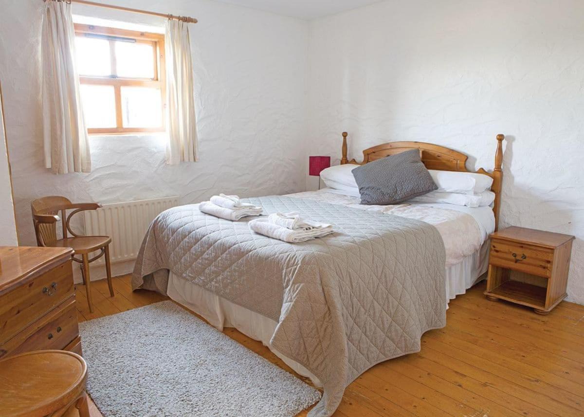 Ballylinny Holiday Cottages Бушмілс Екстер'єр фото
