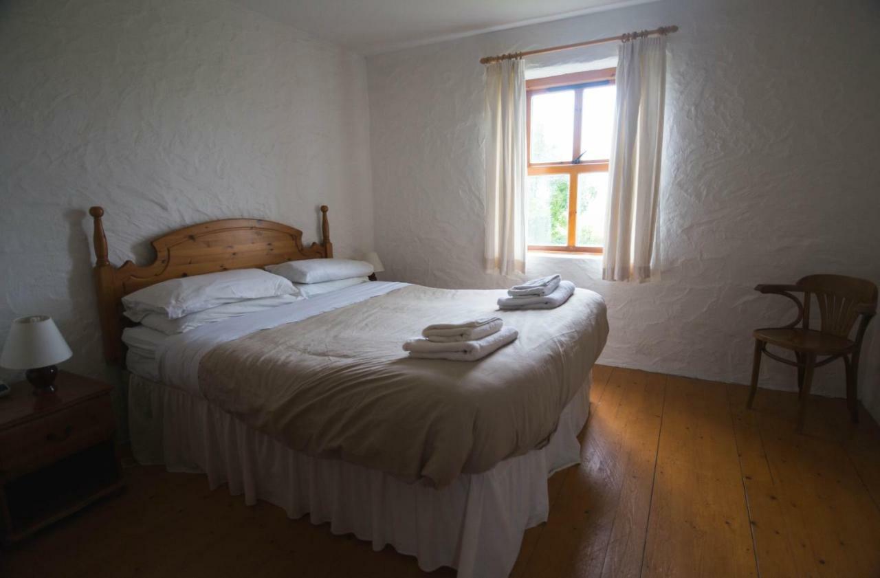 Ballylinny Holiday Cottages Бушмілс Екстер'єр фото
