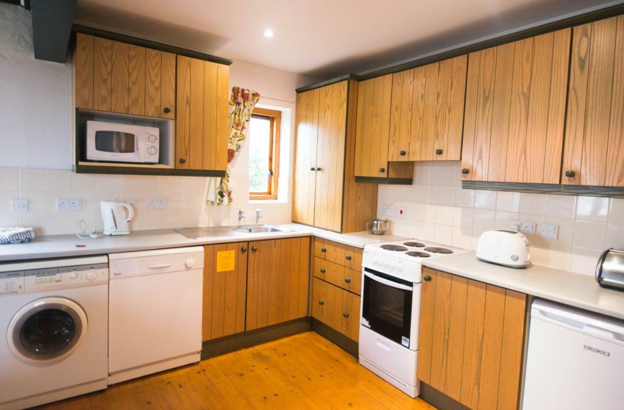Ballylinny Holiday Cottages Бушмілс Екстер'єр фото