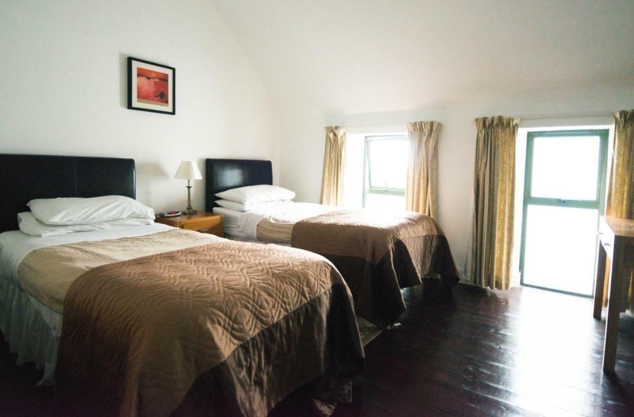 Ballylinny Holiday Cottages Бушмілс Екстер'єр фото